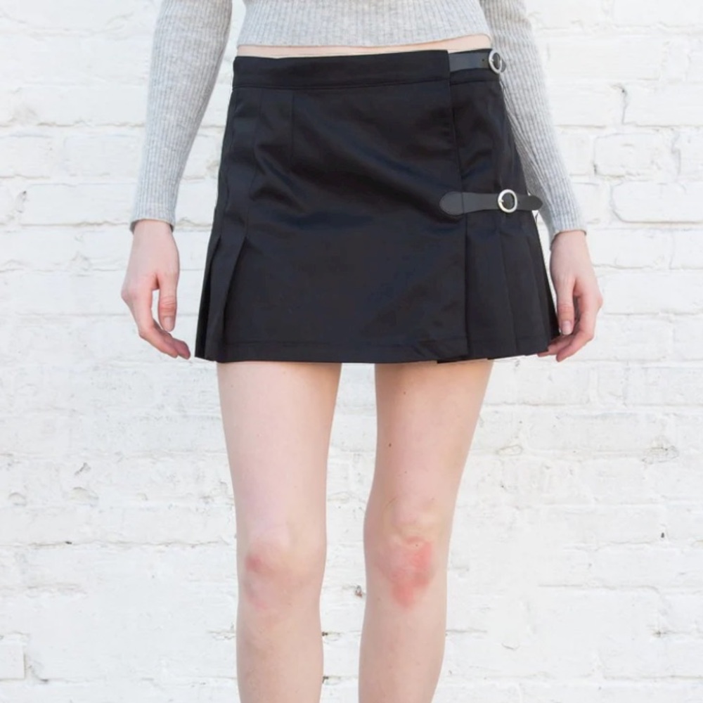 brandy melville black buckle skirt